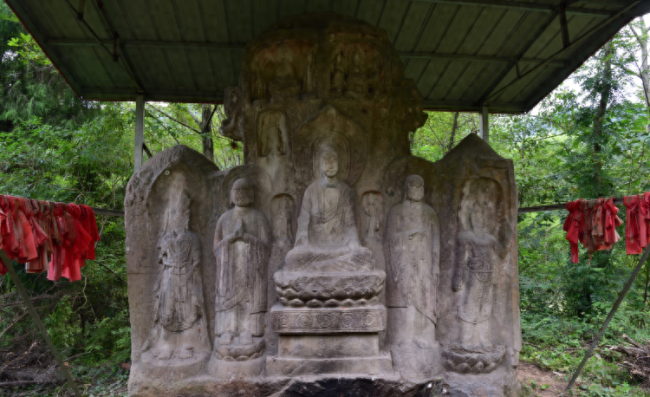 1400年摩崖造像被村民涂抹&ldquo;毁容&rdquo;，四川巴中文保部门回应