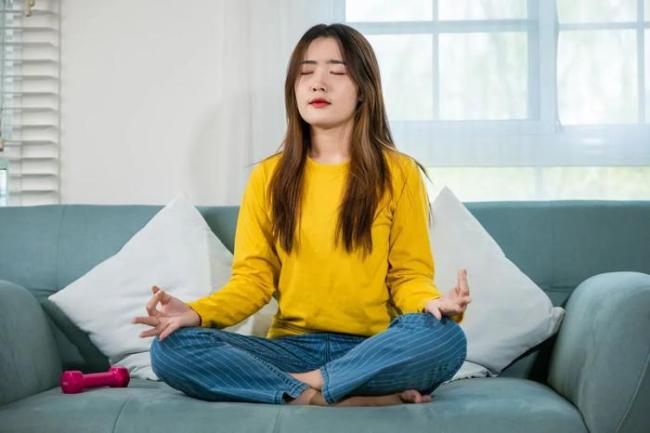 躺又躺不平，摆又摆不烂！当代年轻人争相确诊&ldquo;淡淡综合症&rdquo; 情绪淡漠新风向